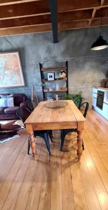 Apartment 4 - Haddin Court - Chic Ny Loft Style Blenheim Extérieur photo