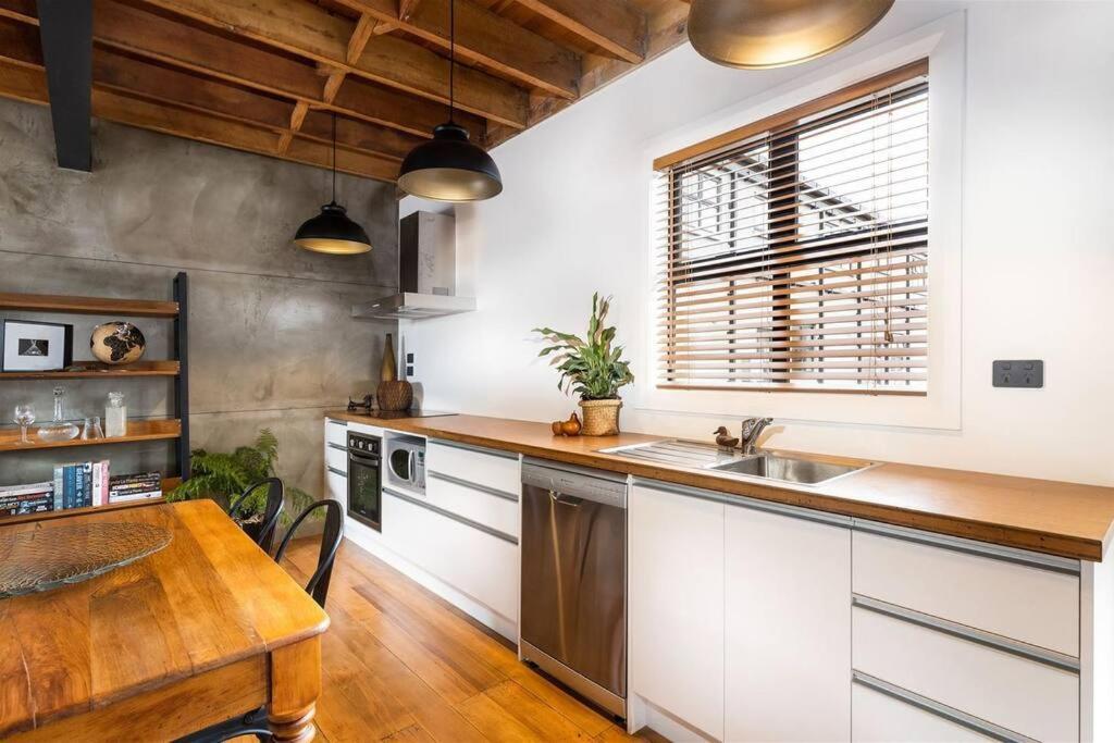 Apartment 4 - Haddin Court - Chic Ny Loft Style Blenheim Extérieur photo